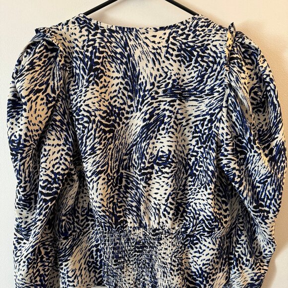 Express - Printed Puffed Shoulder Cropped Blouse - Picture 3 of 3